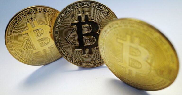 Michael Saylor เผยความคิดเกี่ยวกับ Bitcoin ขณะที่ราคา BTC ยังคงอยู่ที่ 98,000 ดอลลาร์